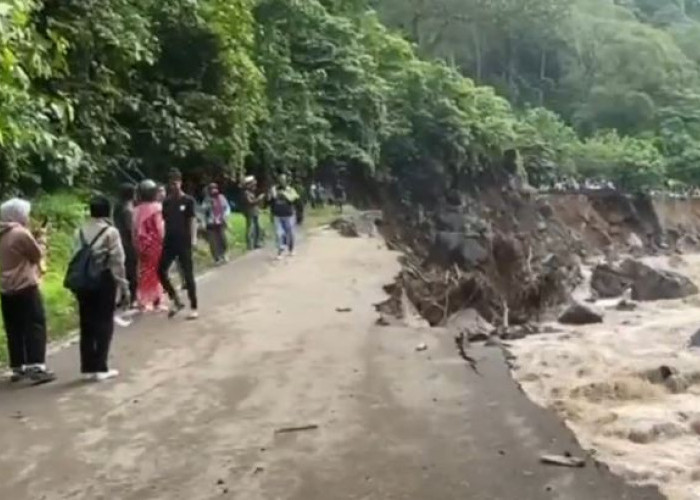 Banjir Lahar Dingin Di Sumatera Barat Sebabkan 18 Titik jalan Nasional Rusak Parah, Ini Lokasinya