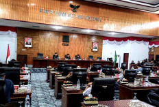 Tujuh Fraksi Terbentuk, DPRD Buka Tutup Masa Sidang 