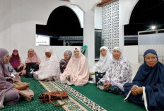 Makmurkan Masjid, Pengurus Masjid Darussalam Rutin Pengajian 