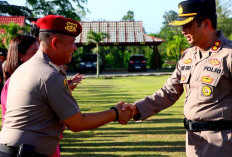 Kasat Reskrim Bersama 7 Perwira Jajaran Polres Seluma Mendapat Kenaikan Pangkat