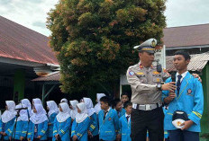 Sambang ke SMPN 1 Bengkulu Selatan, Kasat Lantas Ajak Pelajar Tertib Berlalu Lintas