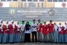 SMAN 5 Bengkulu Selatan Raih Piala Bergilir Gubernur dan Puluhan Trofi Prestasi