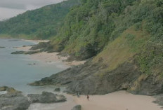 Keindahan Pantai Lange Di Aceh, Pantainya yang Mempesona, Fenomena Air Mancur Alami