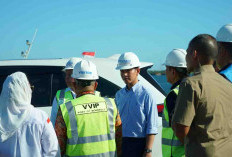 Wapres Gibran Sidak Proses Pengerukan Alur Pelabuhan Pulau Baai