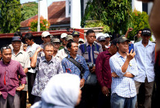 Warga Kedurang Kembali Serbu Gedung DPRD, Minta Dewan Turun Lapangan Cek Tabat BS-Kaur