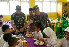 Personel TNI Mendapur di Sekolah