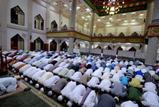 Jaga Persatuan Dengan Shalat Berjamaah 