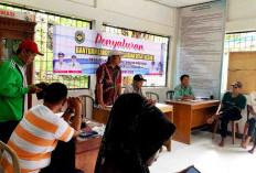 11 Warga Telaga Dalam Terima Uang 900 Ribu