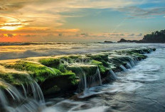 Pantai Kerandangan: Surga Tersembunyi di Lombok Barat yang Memikat Hati