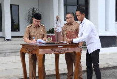 Pejabat dan ASN Tanda Tangani Perjanjian Kinerja