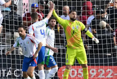 Donnarumma Kaget, Baru Tahu Rekor Penaltinya di Timnas Italia