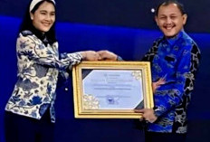 Bengkulu Selatan Terima Penghargaan Pemutakhiran Pendataan Keluarga Dari Kemendukbangga/BKKBN RI