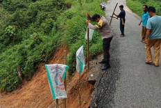 Longsor Badan Jalan Nyaris Putus