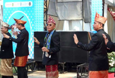 Bupati Gusnan Mulyadi Harapkan Festival Ayik Manna Ajang Promosi Budaya