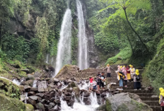 Keindahan Air Terjun Jumog, Wisata Alam Tersembunyi diKaranganyar, Cocok Untuk Tempat Menenangkan Diri