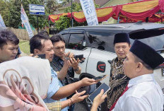 Ajak Perangkat Desa Lanjutkan Pendidikan