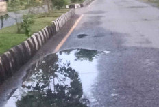 Lubang Jalan Padang Serasan Kembali Makan Korban