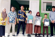 Pemerintah Desa Telaga Dalam Berikan Dukungan Bagi Siswa Berprestasi