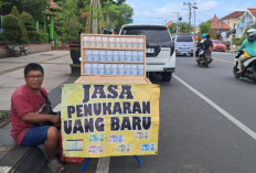 Hati-Hati Uang Palsu! Simak Tips Aman Tukar Uang Baru di Pinggir Jalan