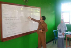 Tak Hanya Siswa, Guru Juga Wajib Menambah Pengetahuan