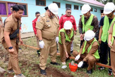 Bupati Bengkulu Selatan Hadiri Peletakan Batu Pertama Program Revitalisasi gedung sekolah