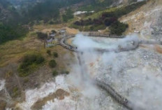 Kawah Sikidang Dieng, Kawah Aktif yang Jadi Destinasi Wisata Paling Hits di Banjarnegara