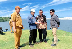 Tinjau Pantai Kritis Bappeda-Litbang Bengkulu Selatan Libatkan Tim Ahli Unib