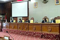 Rapat Paripurna DPRD Provinsi Bengkulu Penyampaian Rekomendasi LKPJ Gubernur Tahun 2023