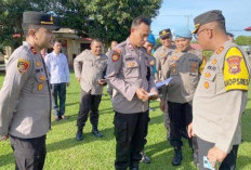 Pimpin Apel, Kapolres Cek Rambut Hingga Sepatu Personel