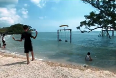 Namanya Sangat Aneh, Namun Pesonanya Luar Biasa, Inilah Pantai Kutang di Pesisir Utara Jawa Timur