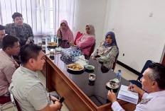 Pedagang Kaki Lima di Lapangan Merdeka Bintuhan Keluhkan Setoran Wajib