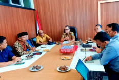 Libatkan Kemenkum-HAM Perbup Pakaian Adat Masih Diproses 