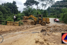 Jalan Desa Air Tenam Kembali Tertimbun Longsor, BPBD Ingatkan Waspada Saat Hujan Turun