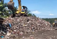 Bupati Kirim Dua Alat Berat Sekaligus ke TPA Kayu Arau