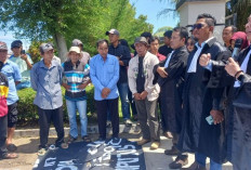 Diwarnai Aksi Massa, Terdakwa Kasus Pencurian TBS Sawit Milik PT ABS Tidak Divonis Bebas
