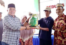 Bupati Serahkan 4,3 Ton Benih Padi