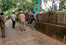 BREAKING NEWS! Didatangi Keluarga Korban, Rumah Tersangka Pembunuh Nenek dan Cucu Jadi Sasaran Dirusak Massa