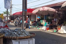 Lapak Pedagang Kacau, Pasar Ampera Dinilai Sulit Maju