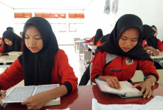SMAN 5 BS Menggalakkan Program Basmi Buta Baca Al-Qur'an