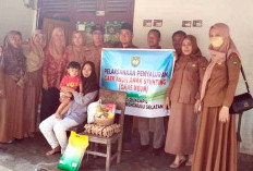 Penanganan Stunting, Disdukcapil Bengkulu Selatan Berikan Makanan Tambahan