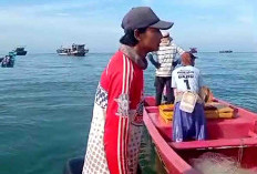 Bentrok Nyaris Pecah, Nelayan Pasar Seluma Dapati 2 Kapal Trawl Pasang Jaring di Zona Tangkapan I