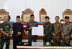 Seluruh Fraksi DPRD Seluma Setujui RAPBD Perubahan Tahun 2025