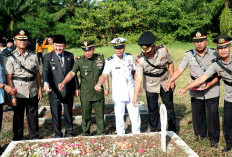 Bupati dan Wabup Bengkulu Selatan Ziarah ke Makam Pahlawan Semaku
