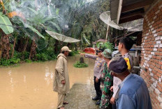 Respon Cepat Kapolsek Pino Raya Pantau Dampak Banjir