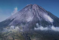 10 Gunung Terindah dan Terfavorit di Indonesia, Pemandanganya Indah dan Alami