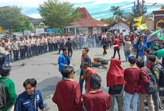 Demo Mahasiswa Indonesia Gelap Ricuh, Sampaikan 9 Poin Tuntutan