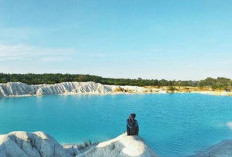 Pesona Danau Ampar Red Hill, Bekas Tambang Timah Yang Indah Nan Mempesona