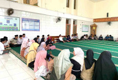 Pengajian Rutin Pengantar Dzuhur, Para Santri Dapat Wejangan