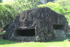 Goa Selomangleng Yang Unik, Berbentuk Sebuah Batu, Tempat Pertapaan Para Resi di Era Majapahit