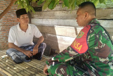 Anggota Satgas TMMD Ke-124 Kodim 0408 Bengkulu Selatan Sempatkan Komsos Dengan Tokoh Agama